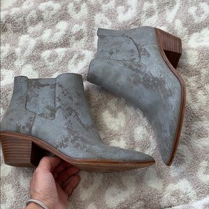 Sole society silver booties